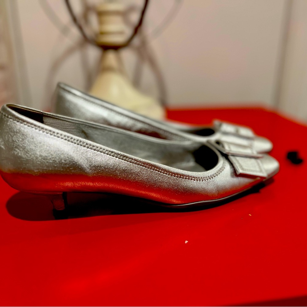 Prada, silver, kitten heel, size 9 (39.5)